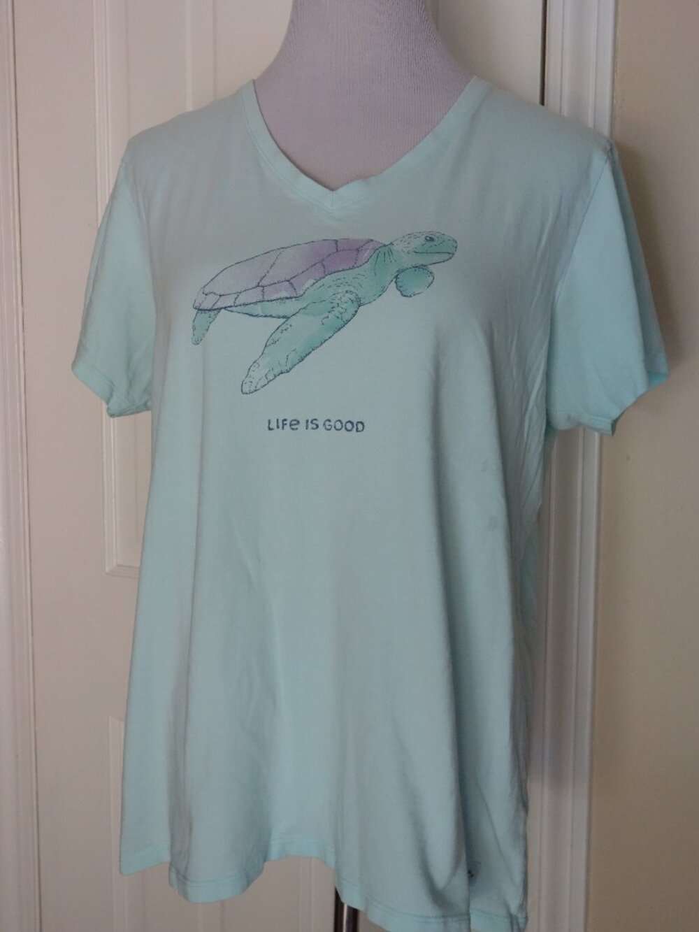 LIFE IS GOOD Light Turquoise V-Neck Short Sleeve Crusher Tee-Shirt – Wmns XL